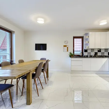- Oliwa Apartment Gdansk